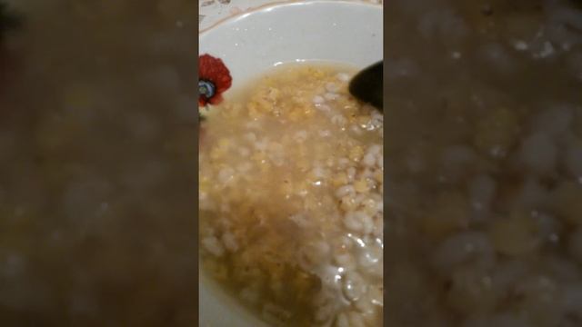 Теперь размешиваем перловку, горох и бульон двадцать второго апреля смотреть онлайн