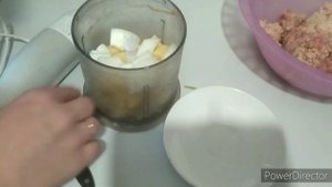 Измельчаем картошку блендером для котлет