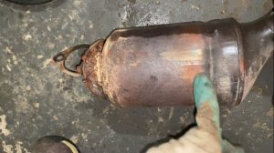 Замена выпуска поло седан на стингер, смотрим катализатор после 300тыс пробега