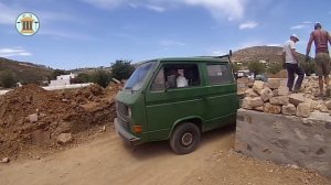 Фольксваген Т3 - машина на стройке.