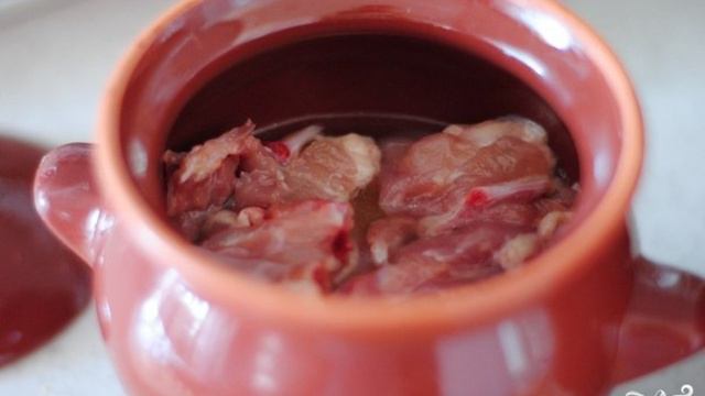 Жаркое в горшочках с курицей