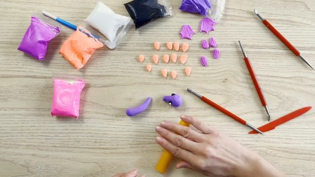 Как слепить морского конька из воздушного пластилина!