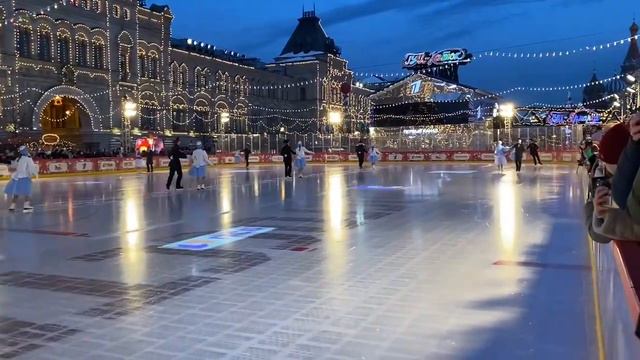Бал на Красной площади!!! Кадетский бал на льду!!!  #кадетскиетрадиции #кадетскийбалнальду