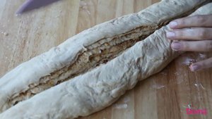 плетенка из дрожжевого теста  с орехами