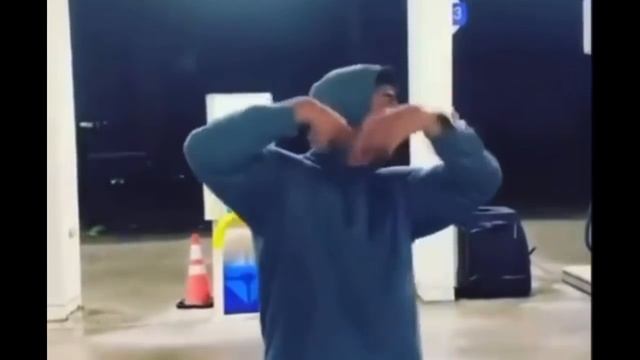 TwistyP - I Shoot (FULL SONG) смотреть онлайн