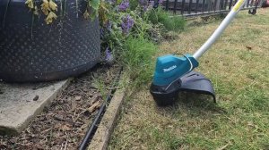 Makita DUR189RM Cordless Grass Line Trimmer Unboxing, Test & Review. Li-ion LXT 18V Brushless