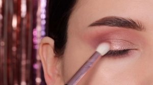 КАК СДЕЛАТЬ РОЗОВЫЕ СМОКИ АЙС БЕЗ ЭФФЕКТА ЗАПЛАКАНЫХ ГЛАЗ / МАКИЯЖ НА НОВЫЙ ГОД 2023