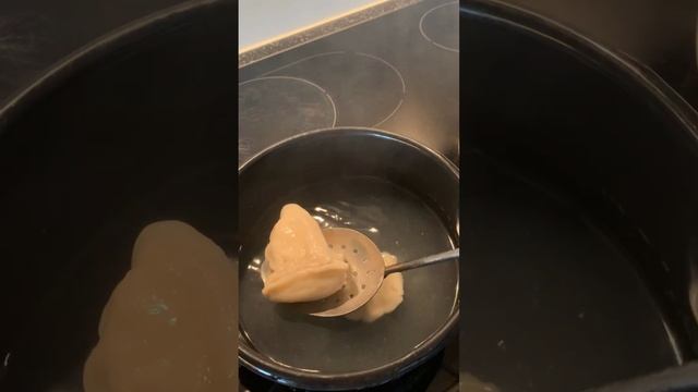 Вареники с творогом  и со сметаной #блоггер #едаирецепты #завтракза5минут #едимвкусно #лайфстайлблог