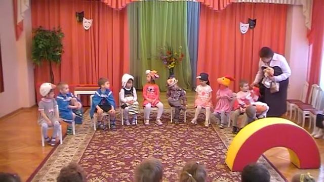 театр мимики и жеста по английским песенкам в переводе С.Я. Маршака 8 группа детсад № 675 03.04.14. смотреть онлайн