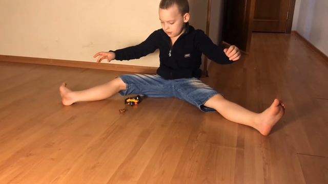 Баттл Дикие Скричеры || Машинки Скричеры || Screechers Wild смотреть онлайн