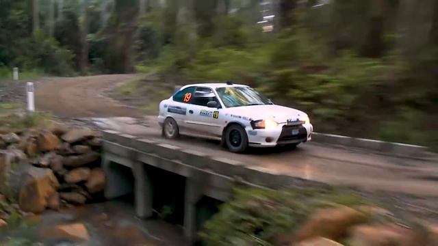 Hyundai Excel Rally Action - APS Myall Lakes Rally смотреть онлайн