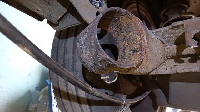 Заміна задніх сайленблоків балки на гольф 4 смотреть онлайн