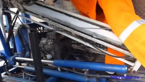 Монтаж системы гидроцилиндров на малогабаритную буровую установку