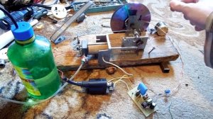 Двигатель ленуара с деревянной поршневой