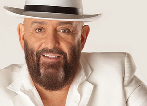 «Я не лысый»: Михаил Шуфутинский дал интервью в честь 75-летия