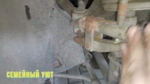 Замена рулевых наконечников Ваз 2109. Срезаем гайку наконечника