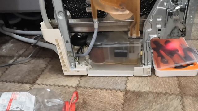 Посудомойка посудомоечная машина постоянно сливает откачивает воду. Ремонт посудомоечных машин смотреть онлайн