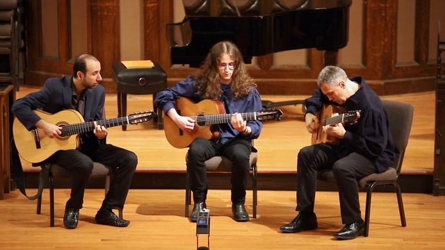 "Weeping willows..." (Russian romance) / "Дремлют плакучие ивы..." смотреть онлайн