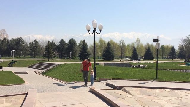 Настя путешествует: Алматы, Казахстан, Вознесенский собор / дети и путешествия / в дорогу с детьми смотреть онлайн