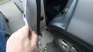 Как закрыть двери без аккумулятора на Kia Sorenta
