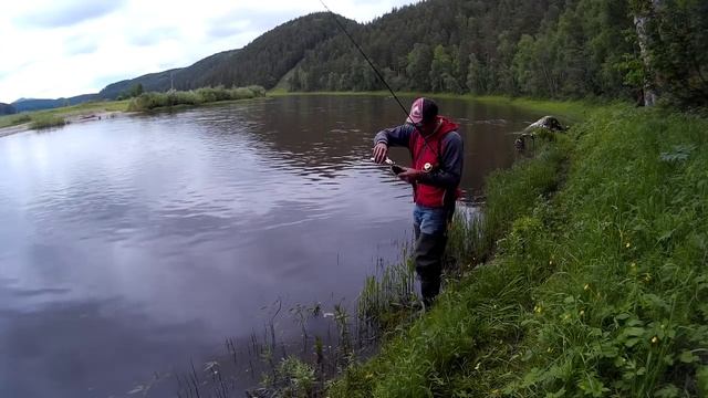 Рыбалка на реке Белая (Агидель). смотреть онлайн