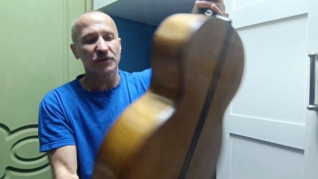 Демонстрация семиструнной гитары ДОФФ,отделанной натуральным перламутром и шеллаком ,плюс ноу хау .