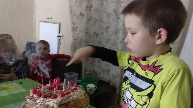 День рождения Давида смотреть онлайн