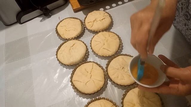 Мини мясной пирог на скорую руку! Тез арада, мини ет қосылған бәліш дайындау. смотреть онлайн