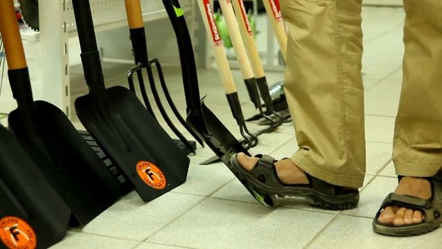 Лопата Центроинструмент Клондайк 0910 из рессорной стали. смотреть онлайн