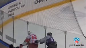 Гол Никонцева из-за ворот /  Nikontsev scores from behind the net