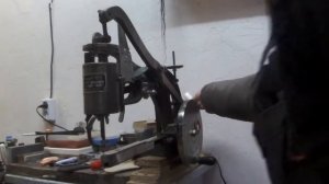 как намотать нитку на шпульку Версаль