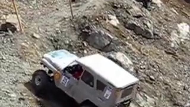 Триал УАЗ Дымит но едет. смотреть онлайн