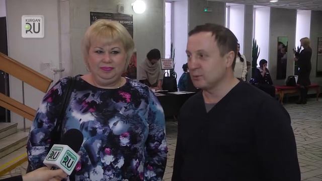 Певец Шура положил глаз на музыкантов курганской кавер–группы "Другая Версия". смотреть онлайн