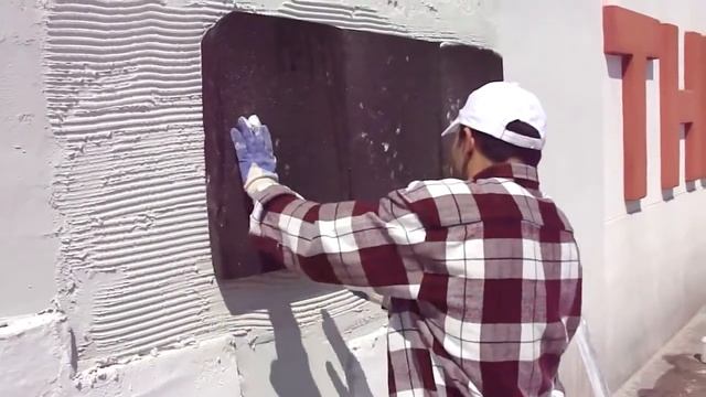 Пеностекло: приклейка блоков на минеральный эластичный клей с последующим оштукатуриванием
