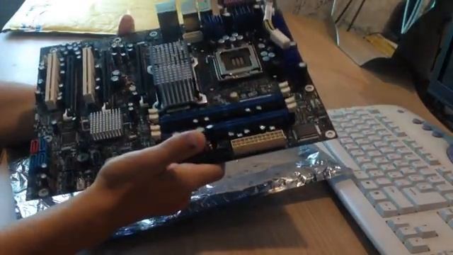 Обзор ,материнская  плата intel D975XBX2KR смотреть онлайн