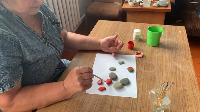 клубника роспись гальки смотреть онлайн