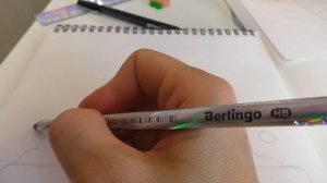 Рисуем в Новых  СКЕТЧБУКАХ? Кто Считает Свои РИСУНКИ ЛУЧШЕ Ксюша или МАМА?