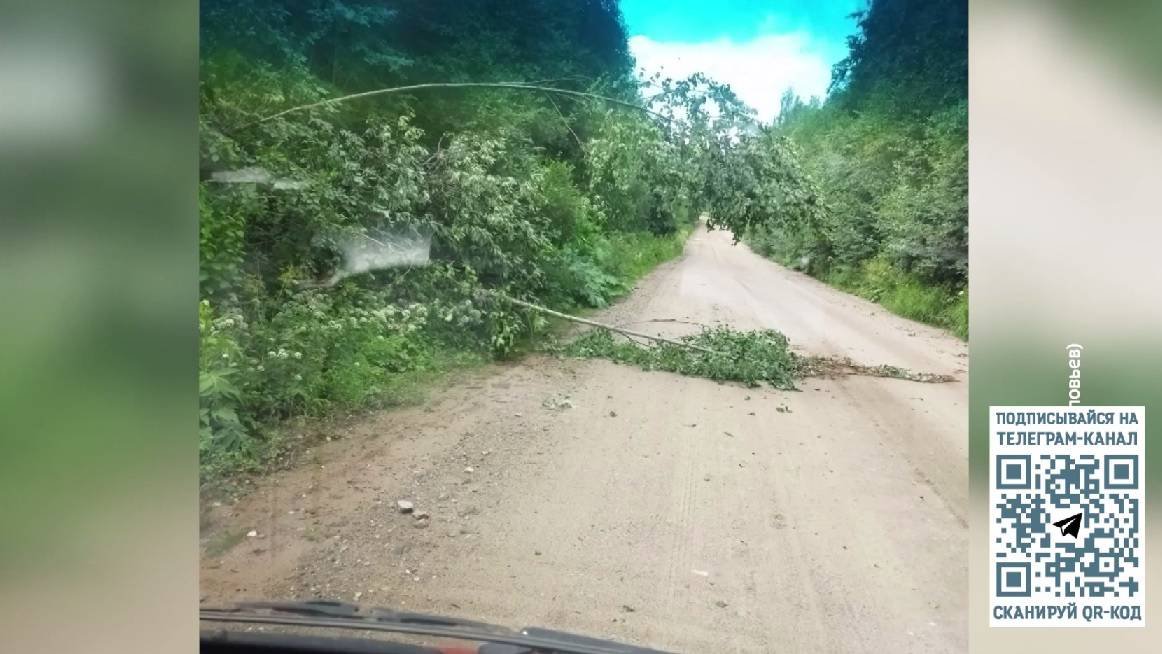Последствия непогоды устраняли в вологодских районах и округах
