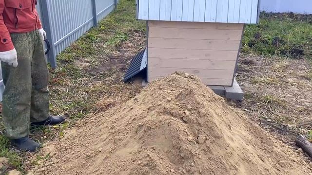 Престелили пол в туалете Уборка смотреть онлайн