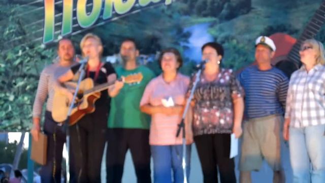 Как много здесь хорошего народа смотреть онлайн