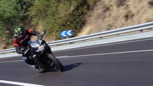 Suzuki GSX 250R 2017 Prueba / Test / Review
