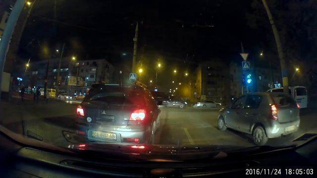 Renault Sandero смотреть онлайн