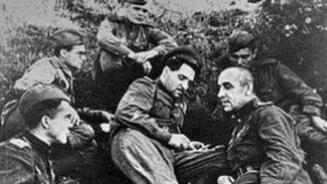 Константин Симонов - АТАКА: Стих