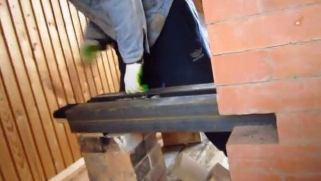 Как подвесить кирпичную трубу над печью