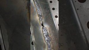 Сварочный инвертор Искра 210  Обзор тест