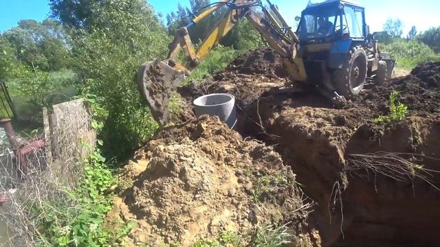 Подготовка к установке септика. Котлован и дренажный колодец смотреть онлайн