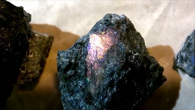 Spectrolite - amazing flashes of colors; by Spectrolite Finland Ltd, spectrolite.finland@gmail.com смотреть онлайн