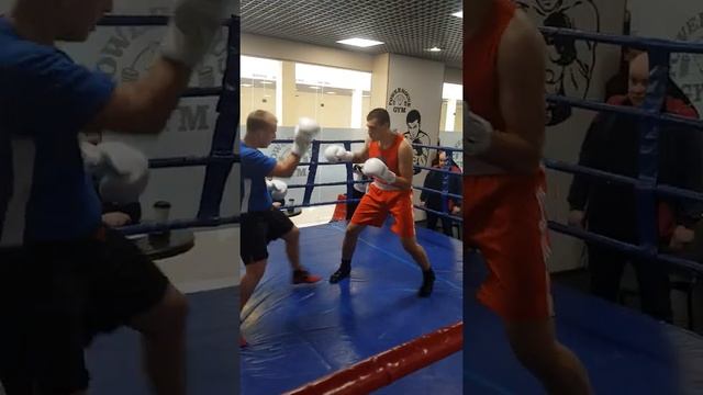 Статов Данил в красном углу ринга клуб RBA смотреть онлайн