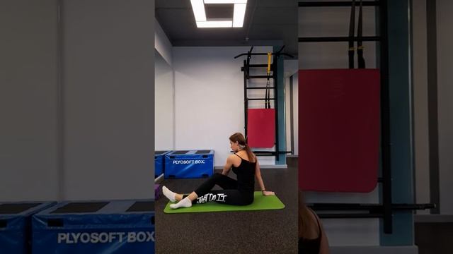 Растяжка на квадратную мышцу смотреть онлайн