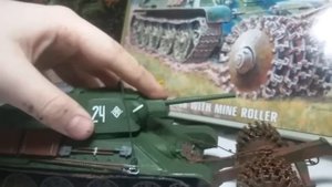 Обзор готовой модели танка т-34/76 с минным тралом ПТ-3 1/35 Звезда